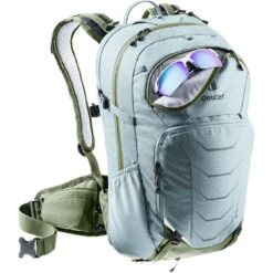 Deuter Attack SL 18 Protektorrucksack Sage/Khaki Damen, Herren -Geschäft für Outdoor-Campingausrüstung deuter attack 18 sl 3210221 2273 05 gross