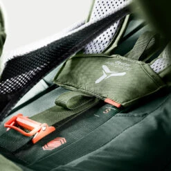 Deuter Futura Air Trek 50+10 Wanderrucksack Ivy/Khaki Damen, Herren 15 Deuter Futura Air Trek 50+10 Wanderrucksack Ivy/Khaki Damen, Herren -Geschäft für Outdoor-Campingausrüstung deuter futura air trek 50 10 3402121 2237 06 gross