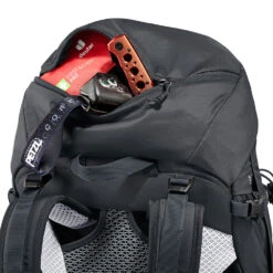 Deuter Futura Pro SL 34 Wanderrucksack Black/Graphite Damen, Herren -Geschäft für Outdoor-Campingausrüstung deuter futura pro 34 sl 3401021 7403 05 grossTu02WNhjVsd7H