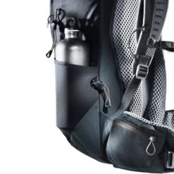 Deuter Trail 30 Wanderrucksack Black/Graphite Damen, Herren -Geschäft für Outdoor-Campingausrüstung deuter trail 30 3440521 7403 graphite 02 gross