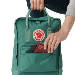 FJÄLLRÄVEN Fjällräven Kanken Rucksack Frost Green/Confetti Pattern Damen, Herren -Geschäft für Outdoor-Campingausrüstung fjaellraeven kanken f23510 664 916 04 gross