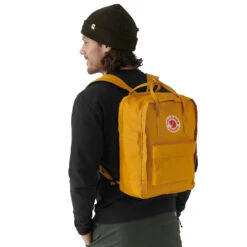 FJÄLLRÄVEN Fjällräven Kanken Laptop Unirucksack Terracotta Brown Damen, Herren -Geschäft für Outdoor-Campingausrüstung fjaellraeven kanken laptop 17 f23525 243 brown 05 gross