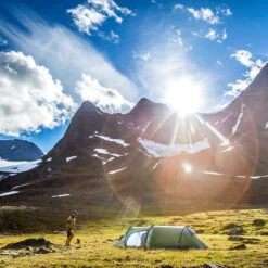 FJÄLLRÄVEN Fjällräven Keb Endurance 4 Ganzjahrestunnelzeit Pine Green Damen, Herren -Geschäft für Outdoor-Campingausrüstung fjaellraeven keb endurance 4 pinegreen f53604 616 04 gross