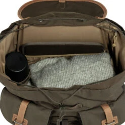 FJÄLLRÄVEN Fjällräven Värmland 35 Jagdrucksack Dark Olive/Brown Damen, Herren -Geschäft für Outdoor-Campingausrüstung fjaellraeven vaermland f23341 633 290 brown 02 gross