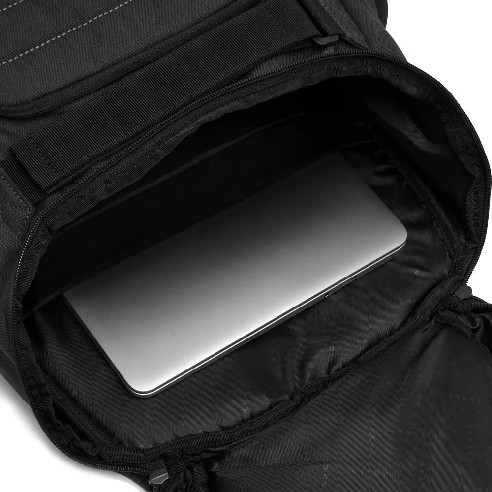 Oakley Enduro 3.0 25L Rucksack Blackout Damen, Herren 5 Oakley Enduro 3.0 25L Rucksack Blackout Damen, Herren – Bild 3