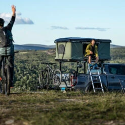 Thule Basin Hartschalen-Dachzelt Black/Olive Green Damen, Herren -Geschäft für Outdoor-Campingausrüstung thule basin 901017 black green 08 gross